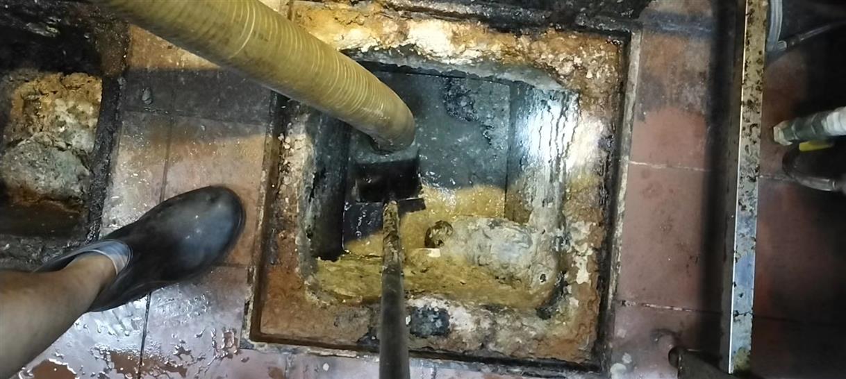 沿滩污水池清理一般都有毒气，怎么预防中毒呢？